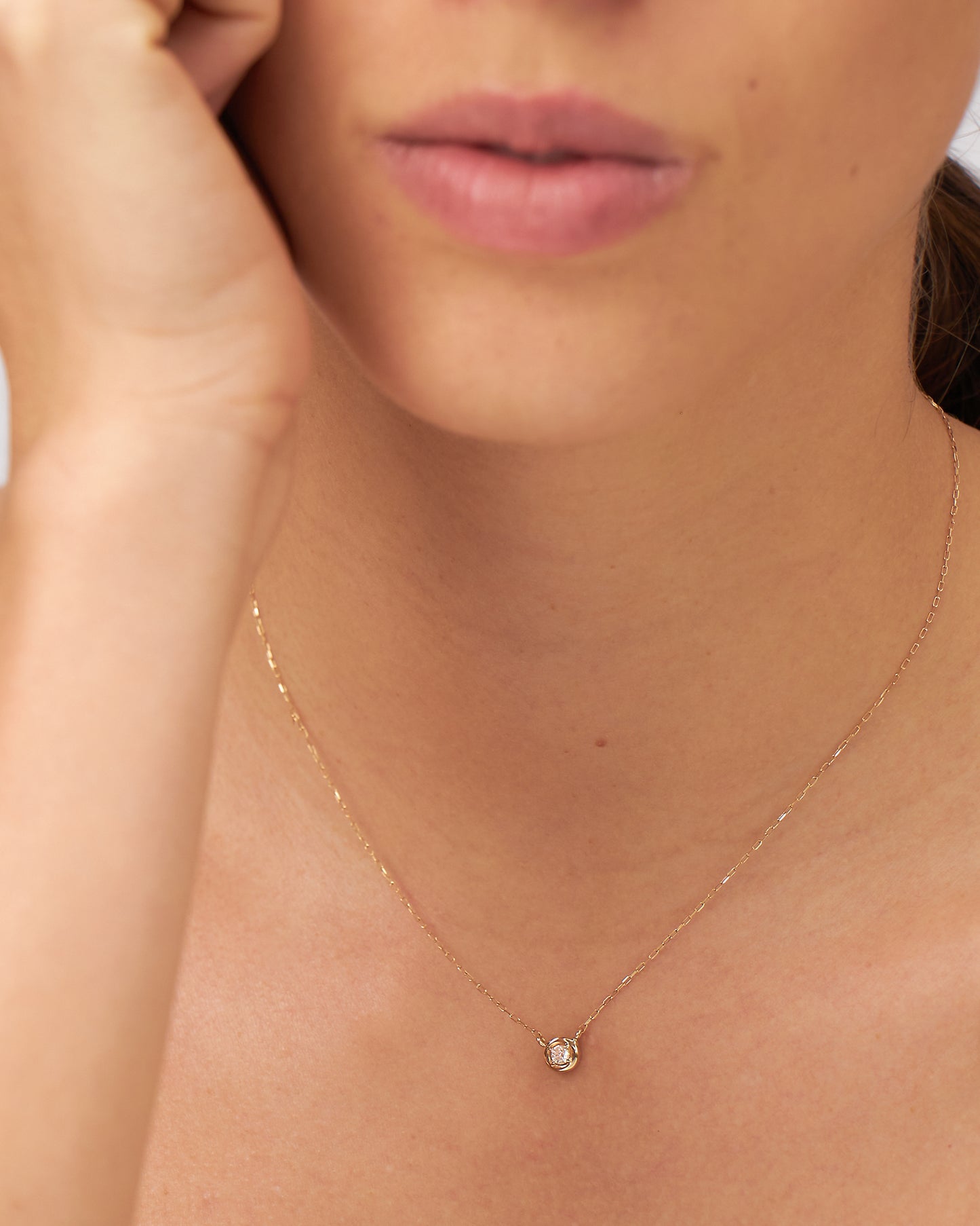 Colar Lunette em Ouro 18K e Diamante