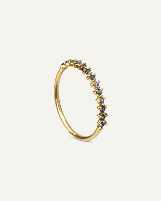 Meia-Aliança Louise em Ouro 18K e Safiras Azuis