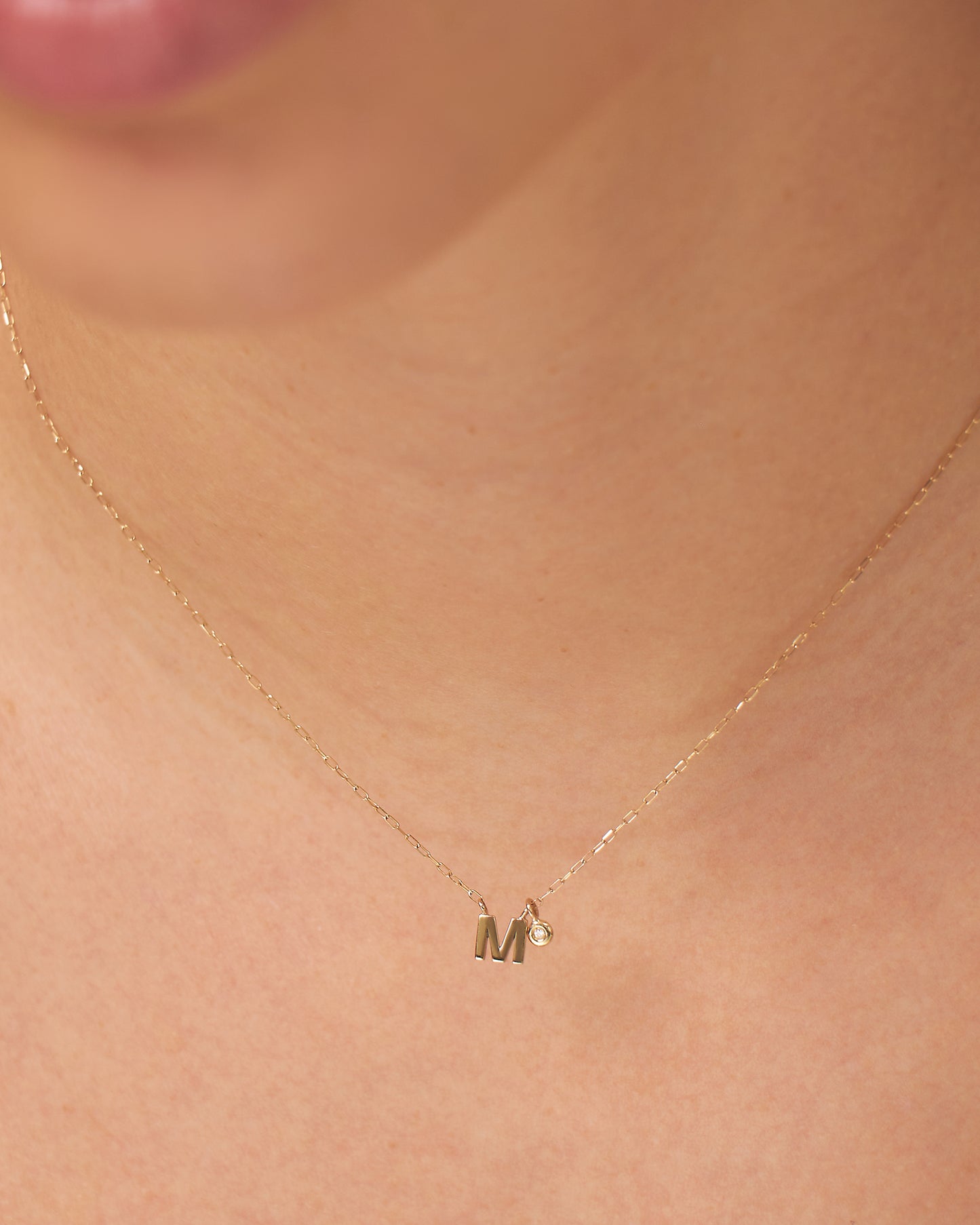 Colar Personalizado Inicial em Ouro 18K e Diamante