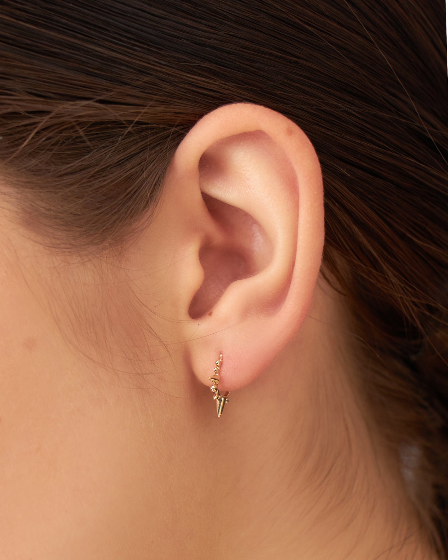 Argola Asterisk Petit Unitária em Ouro 18K