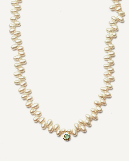 Colar Alamanda em Ouro 18k com Pérolas e Esmeralda