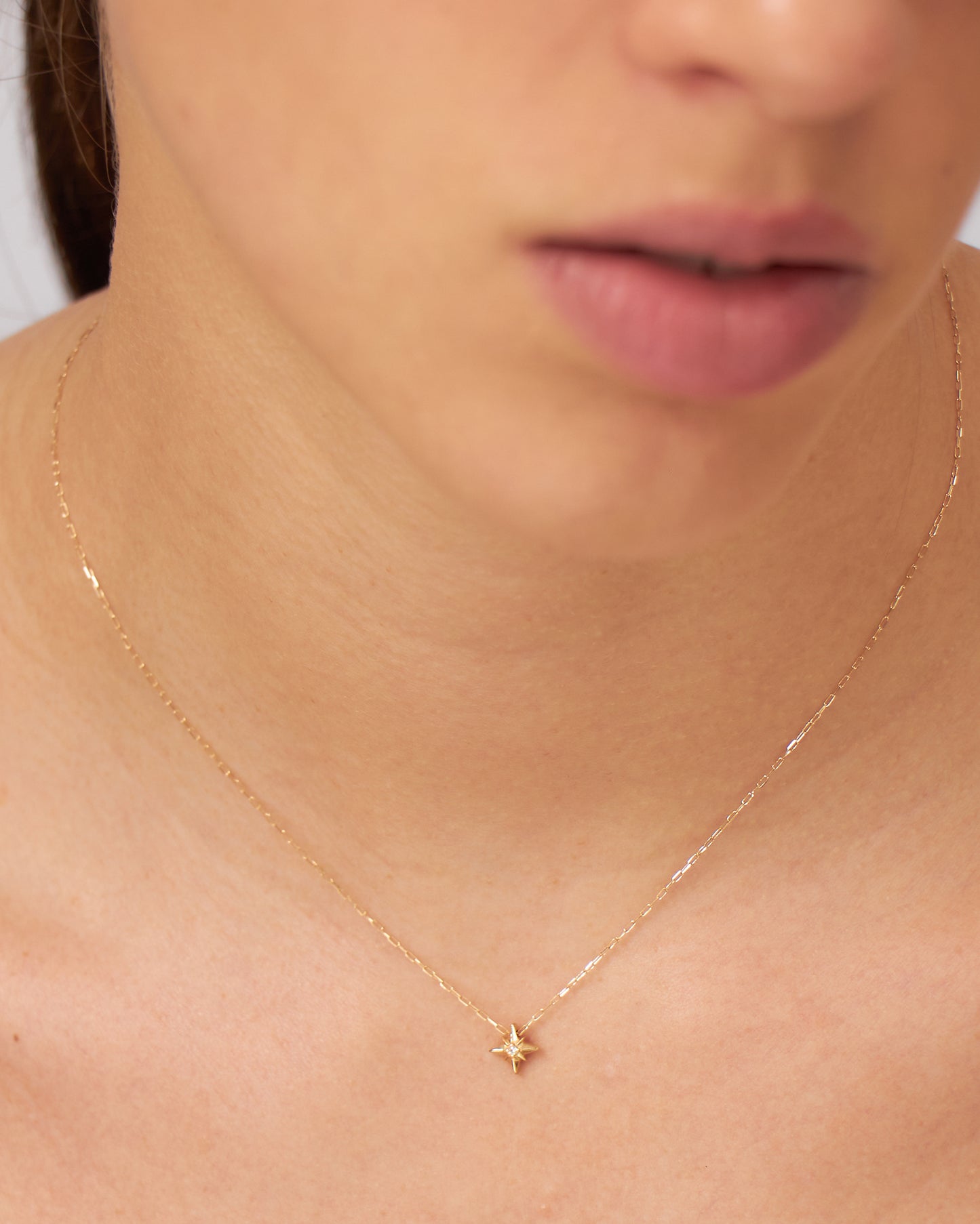 Colar Estrela Índigo em Ouro 18K e Diamante