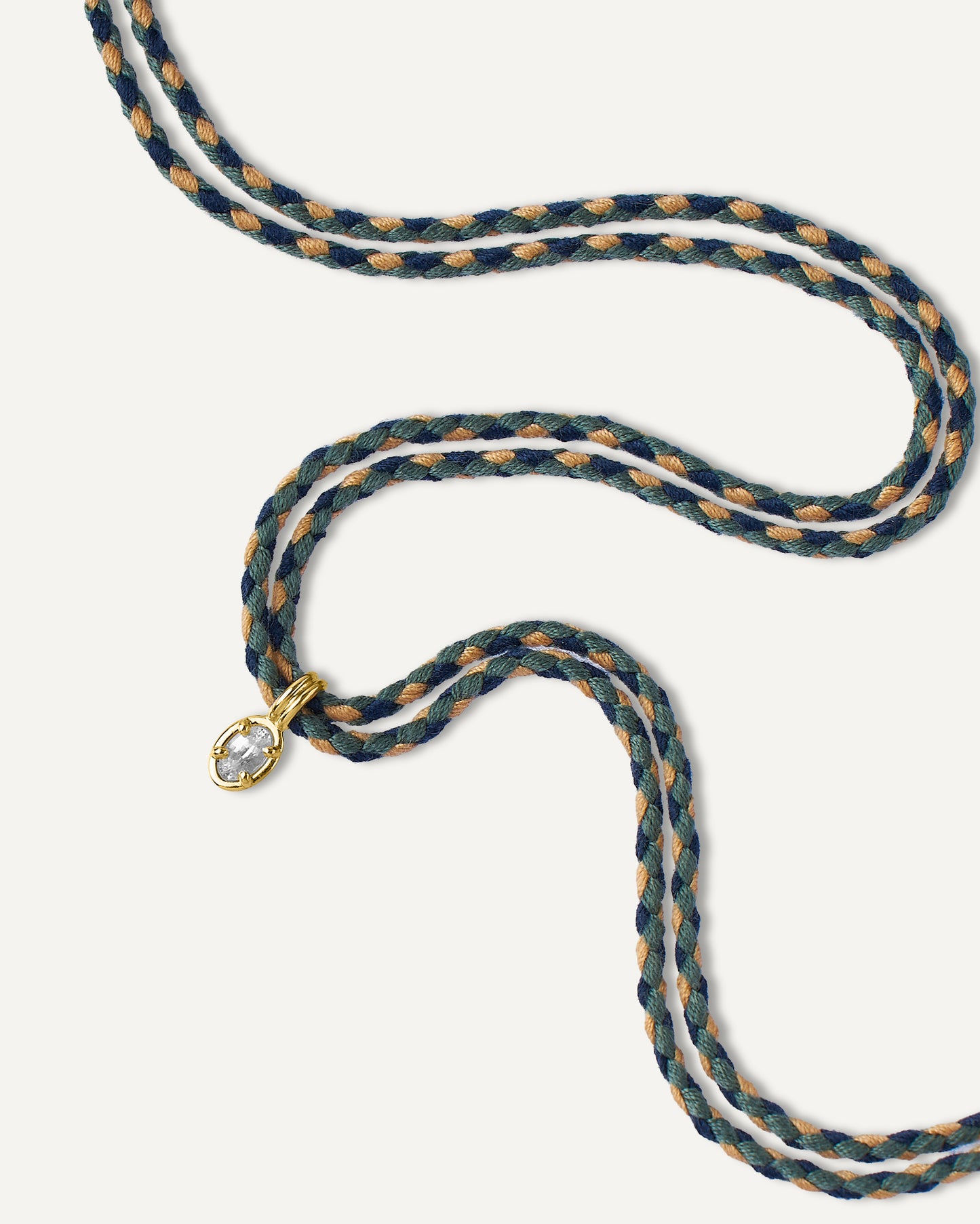 Colar Zoe Garden em Ouro 18K e Safira Branca