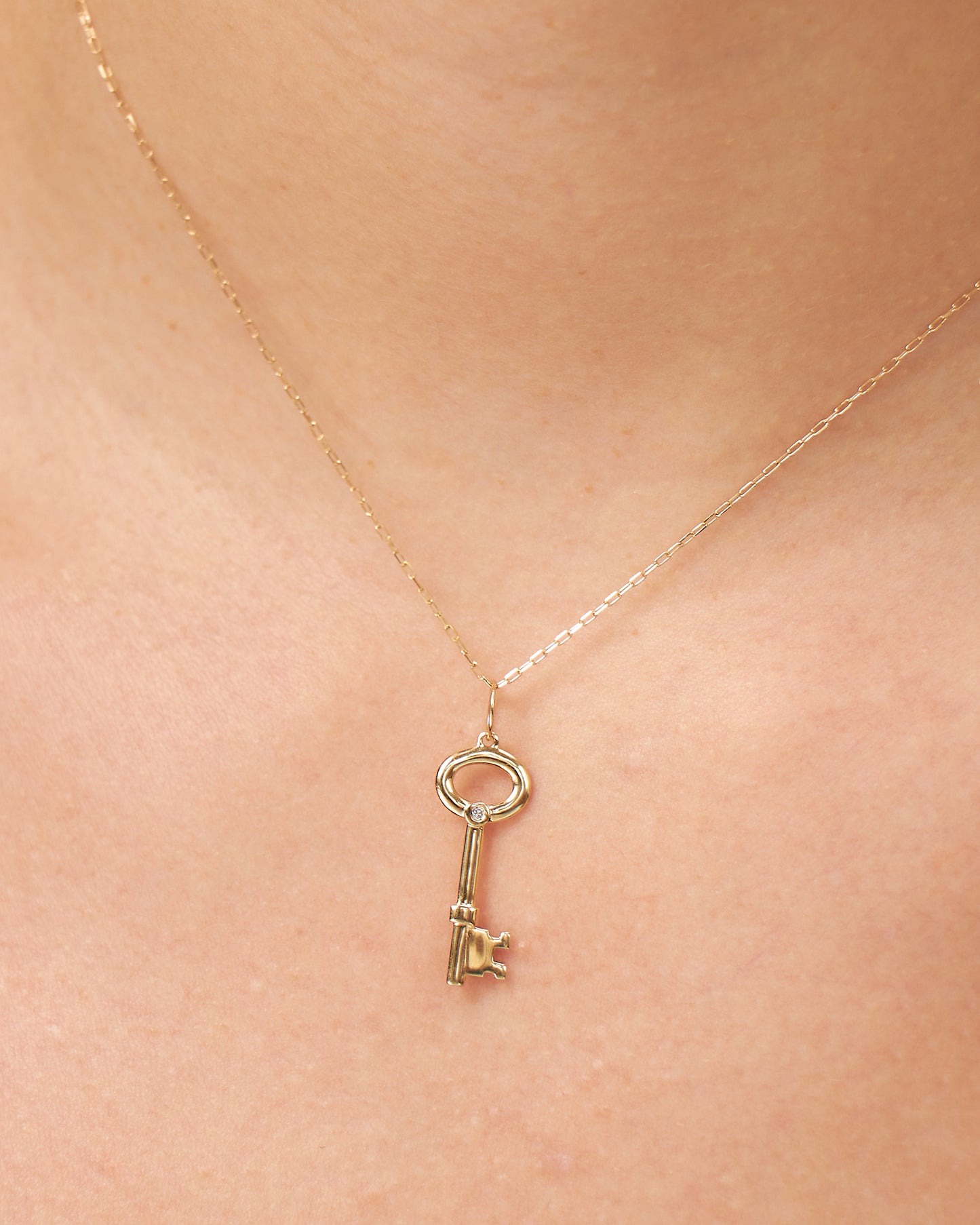 Pingente Chave Fortuna em Ouro 18K e Diamante