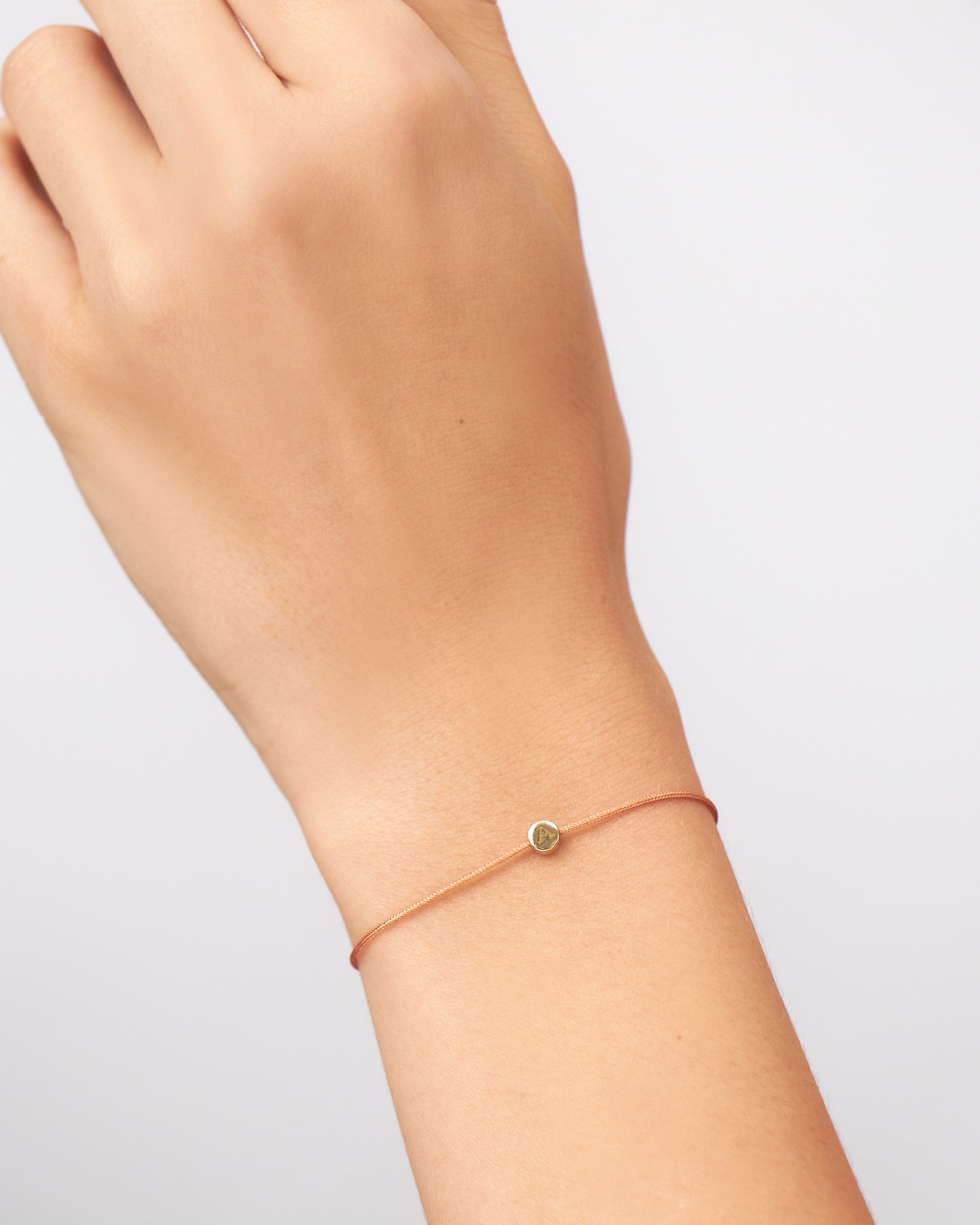 Pulseira Cord Inicial em Ouro 18K