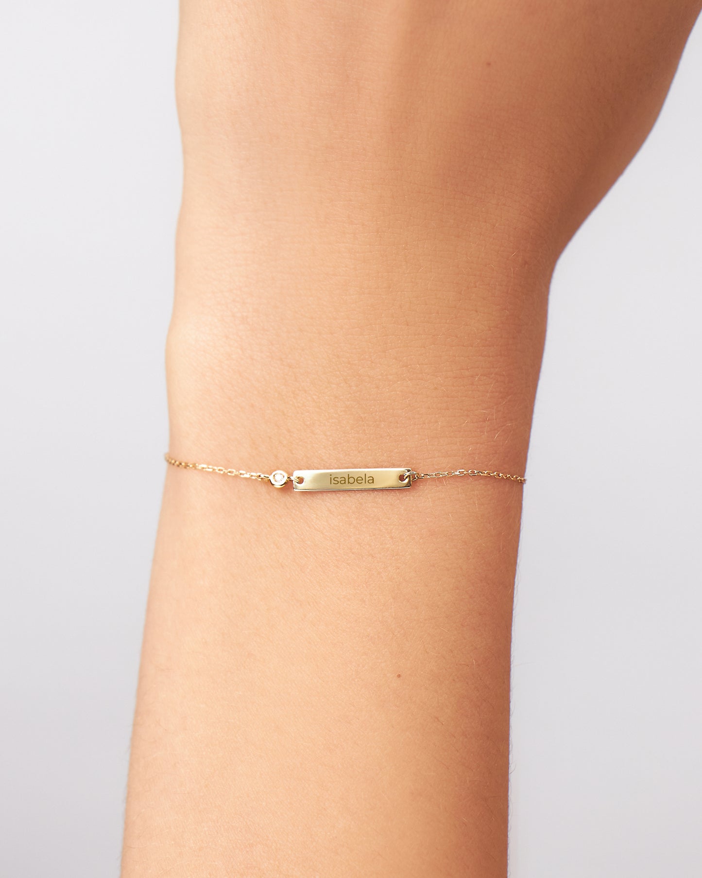 Pulseira Placa Personalizada em Ouro 18K e Diamante