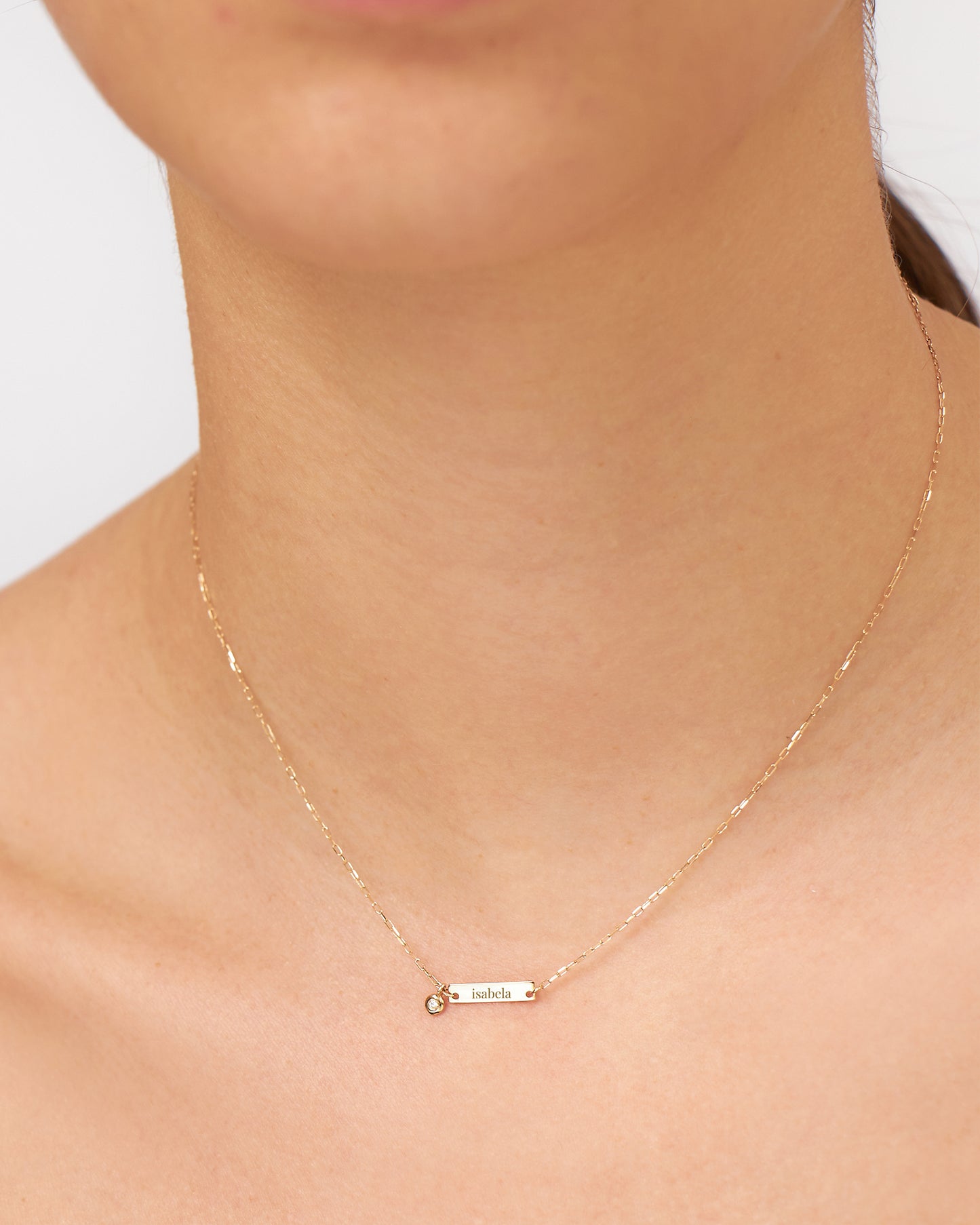 Colar Placa Personalizada em Ouro 18K e Diamante