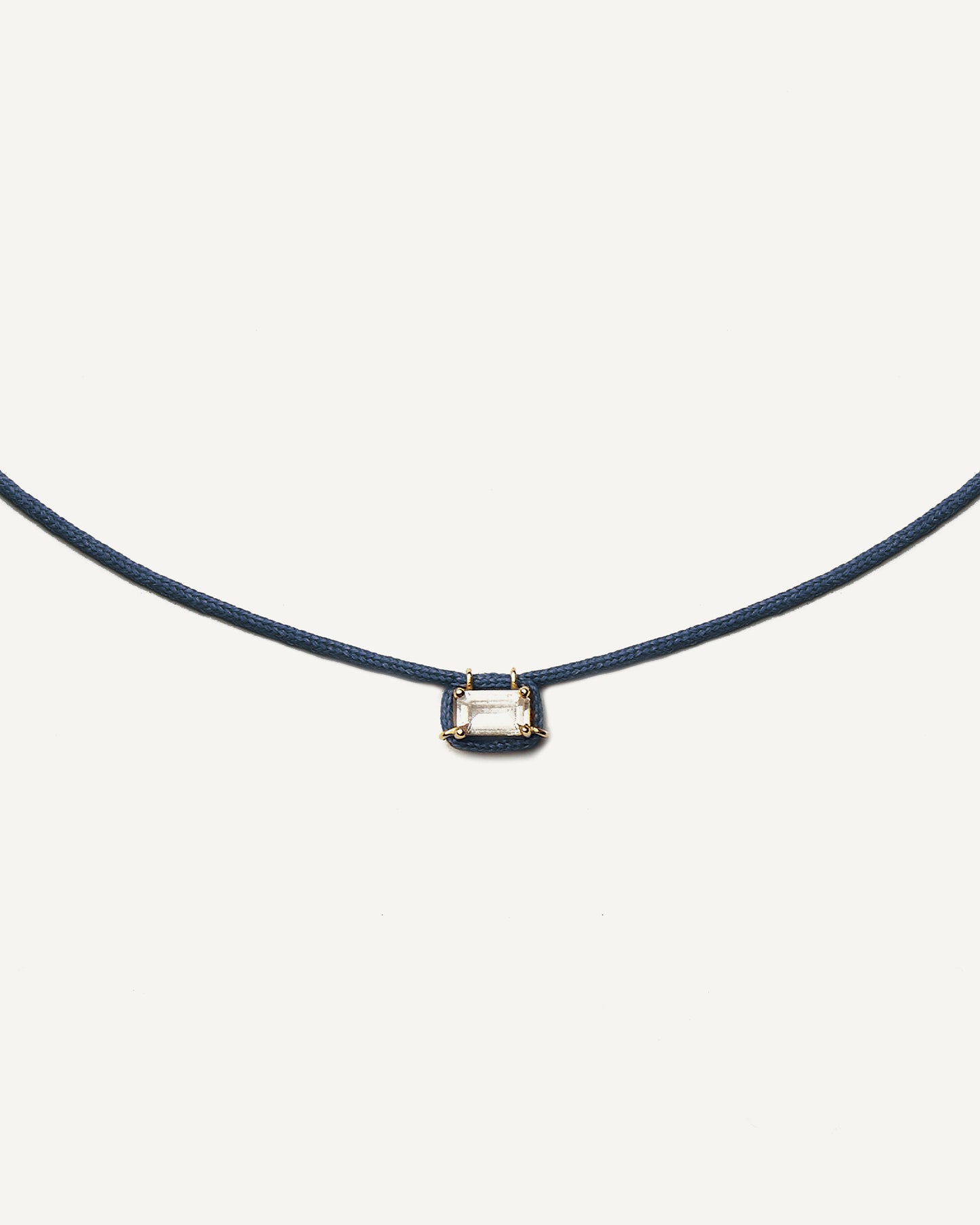 Colar Cord Nora Azul em Ouro 18K e Safira Branca