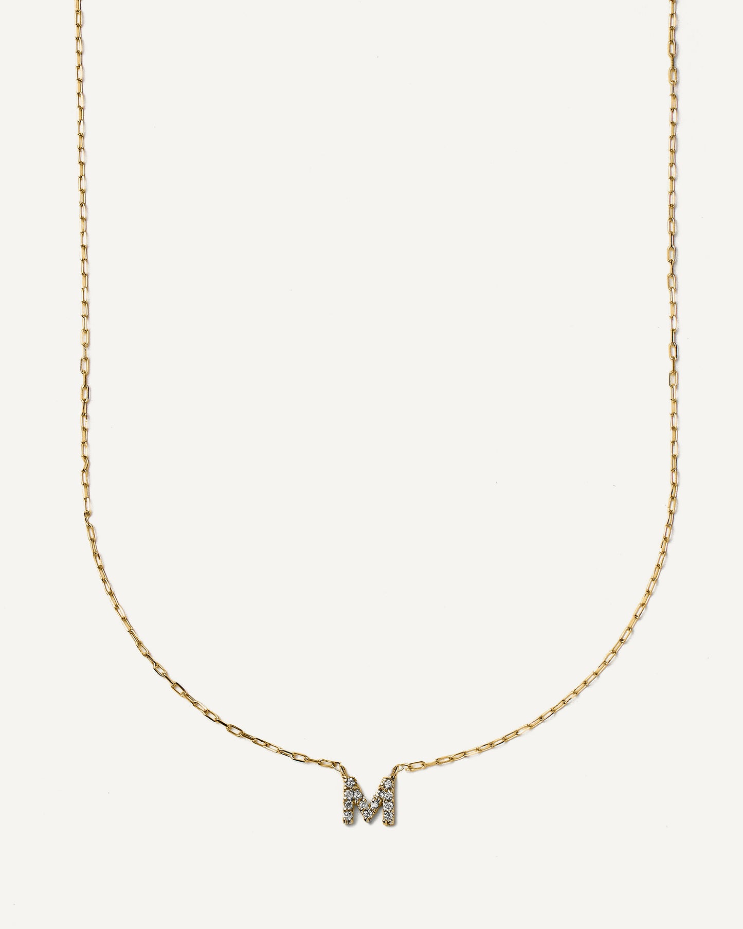 Colar Inicial em Ouro 18K e Diamantes