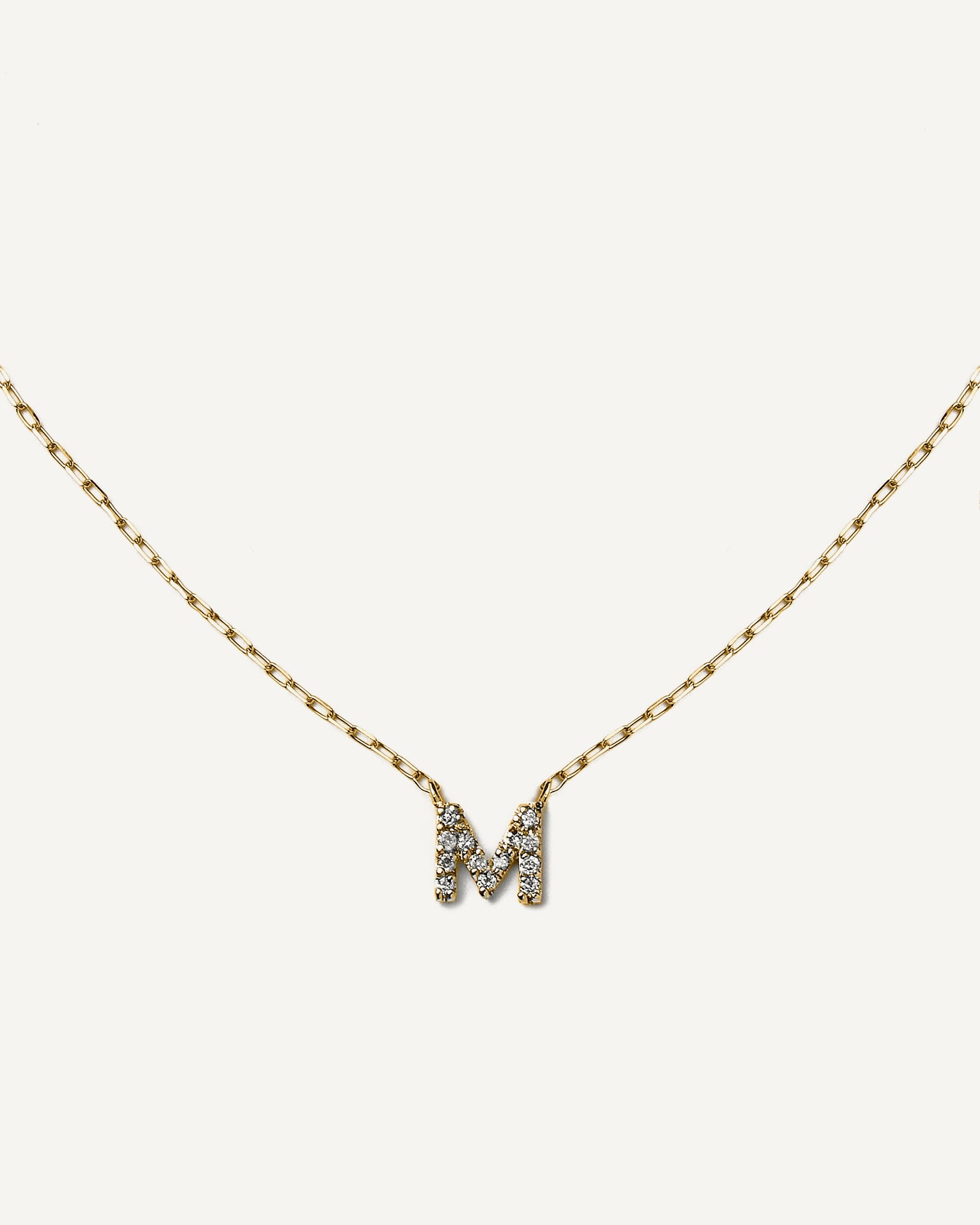Colar Inicial em Ouro 18K e Diamantes