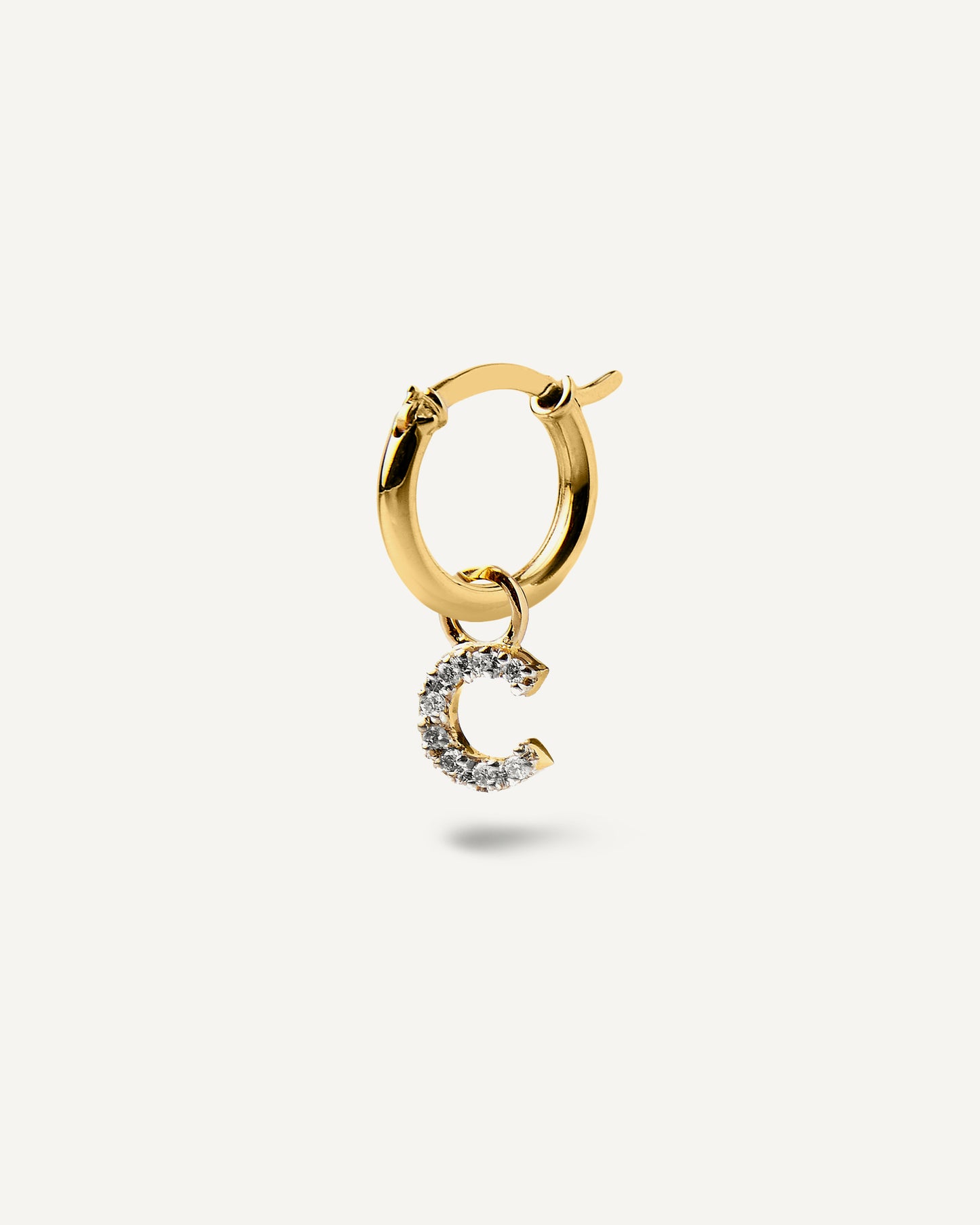 Pingente de Argola Inicial Unitário em Ouro 18K e Diamantes