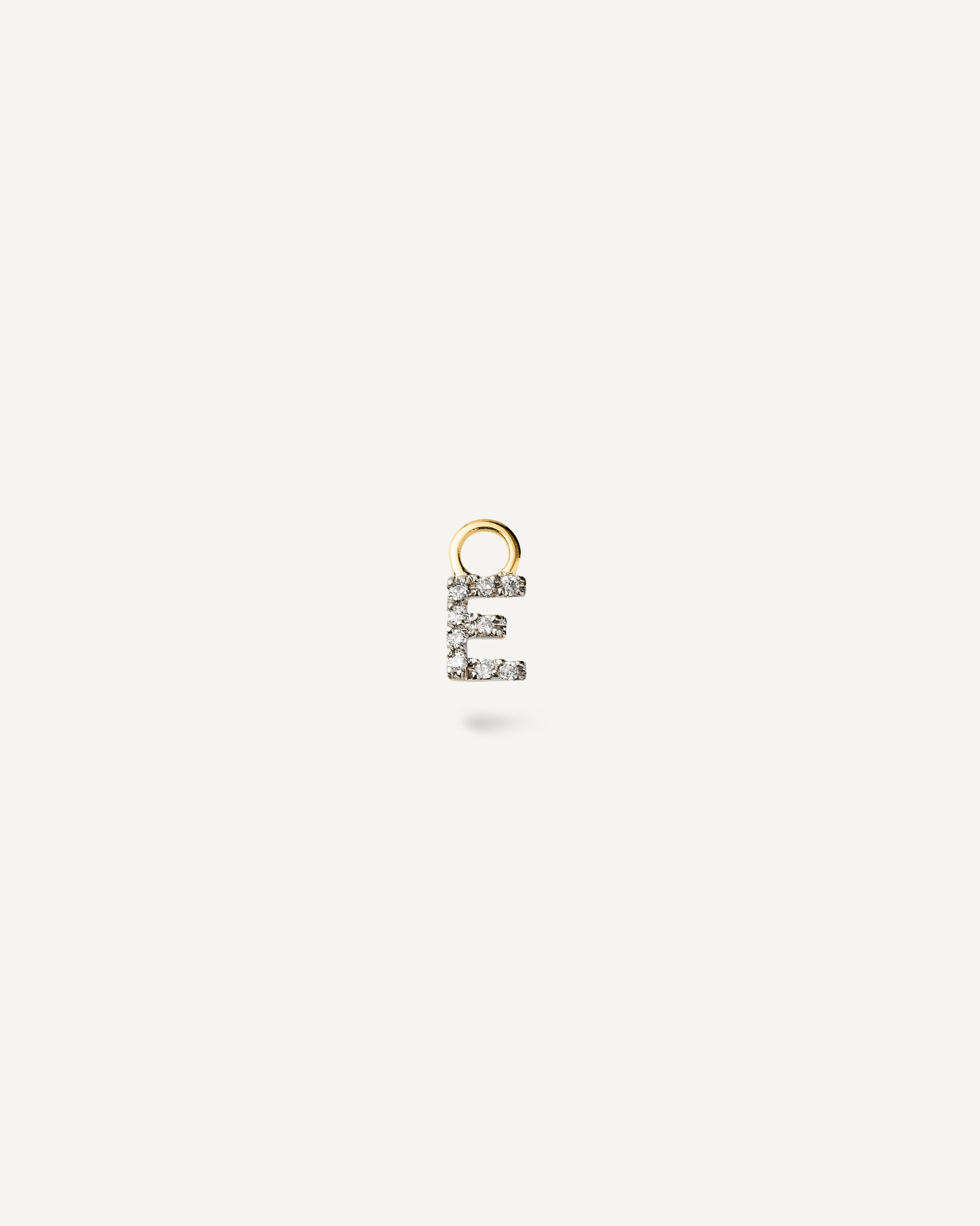 Pingente de Argola Inicial Unitário em Ouro 18K e Diamantes