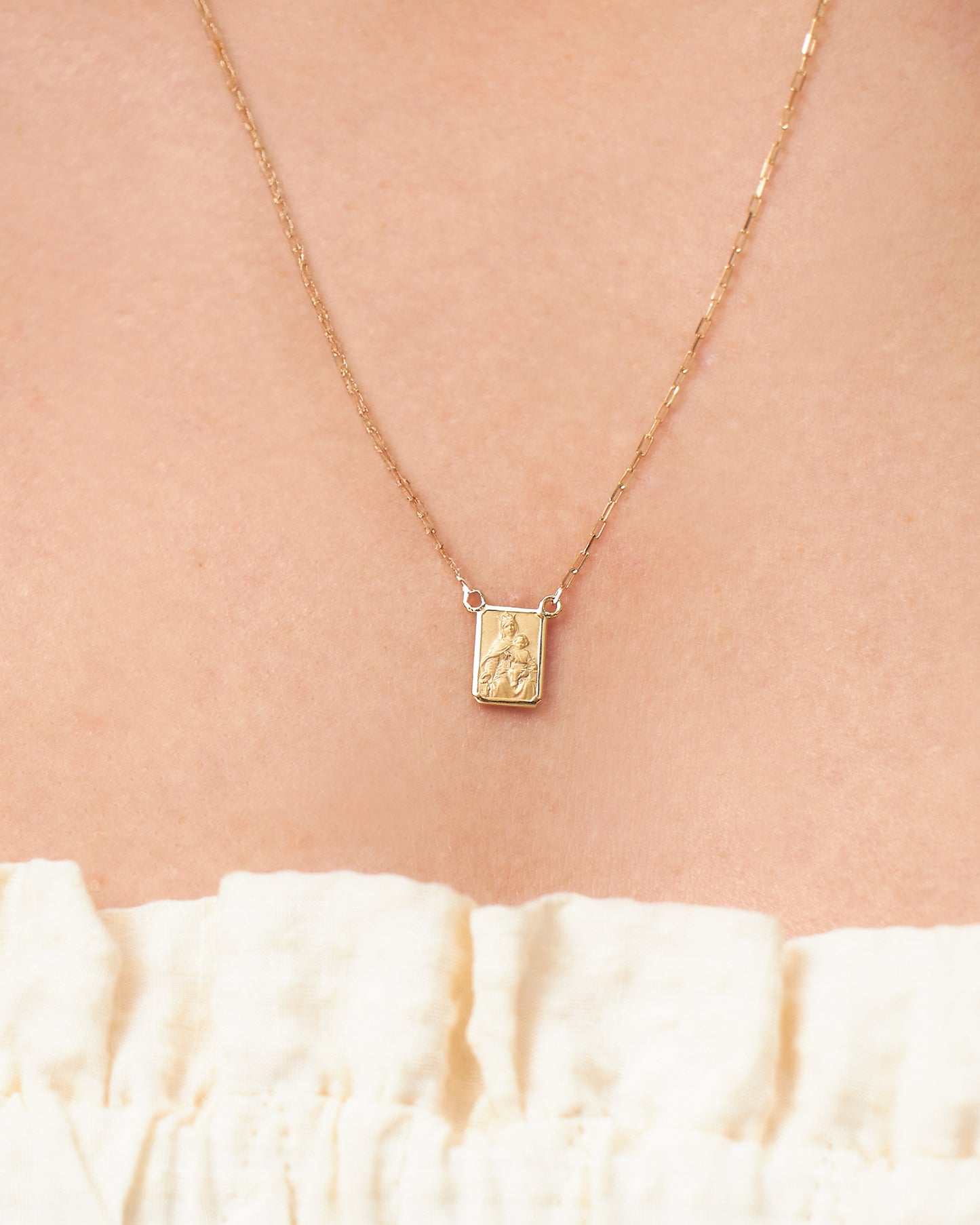 Escapulário Sacré em Ouro 18K