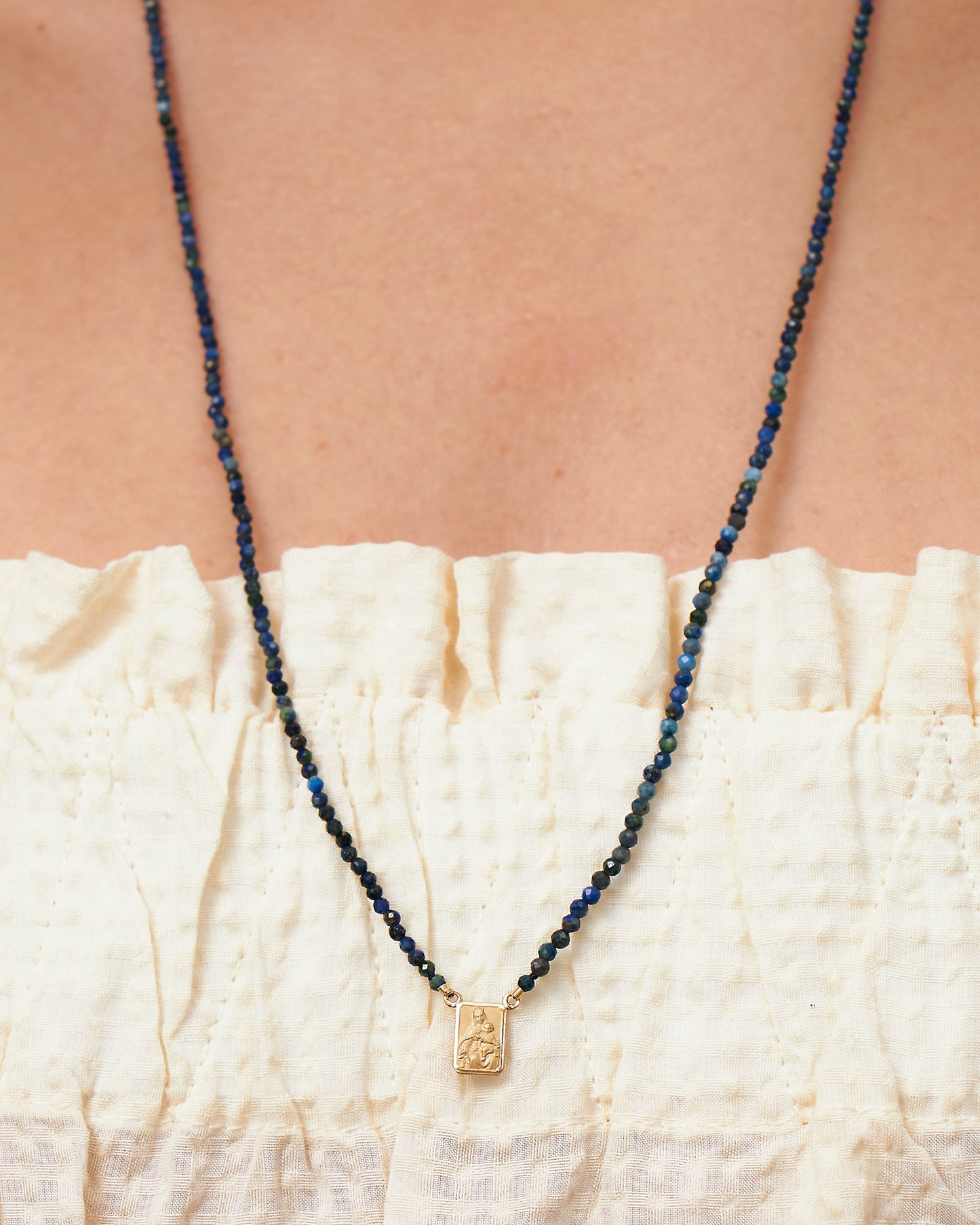 Escapulário Sacré Lápis-Lazúli em Ouro 18K