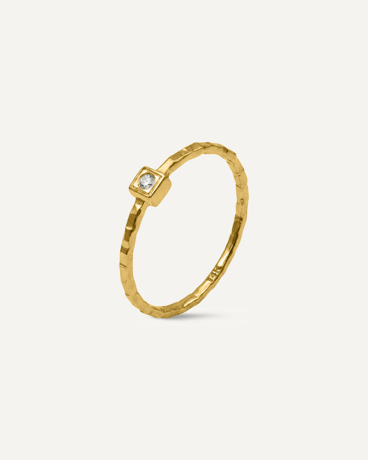 Anel Inês em Ouro 18K e Diamante