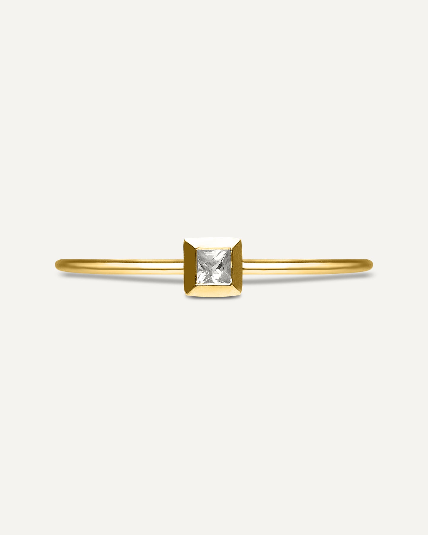 Anel Pastille Safira Branca em Ouro 18K