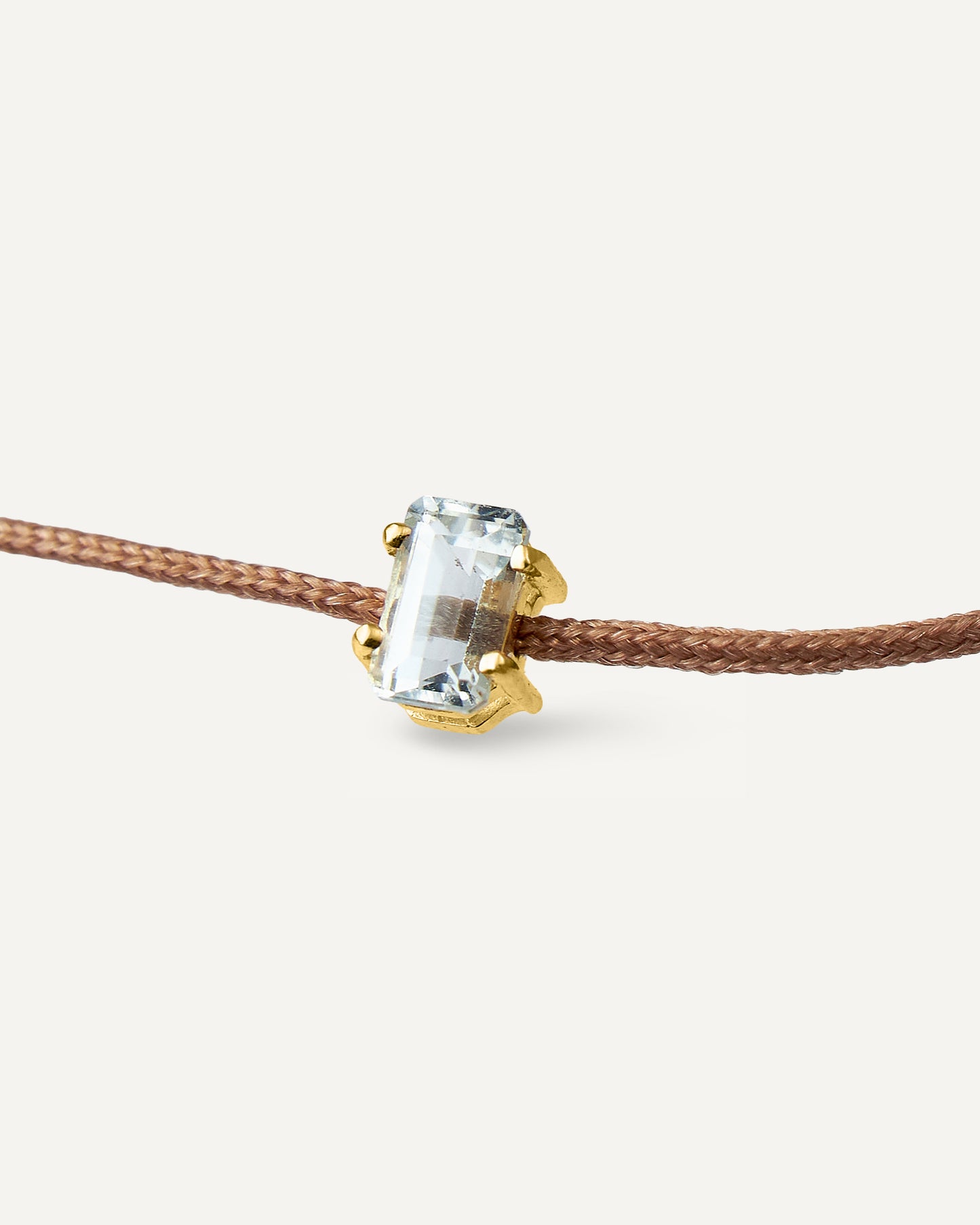 Pulseira Cord Gem Areia em Ouro 18K e Água-Marinha