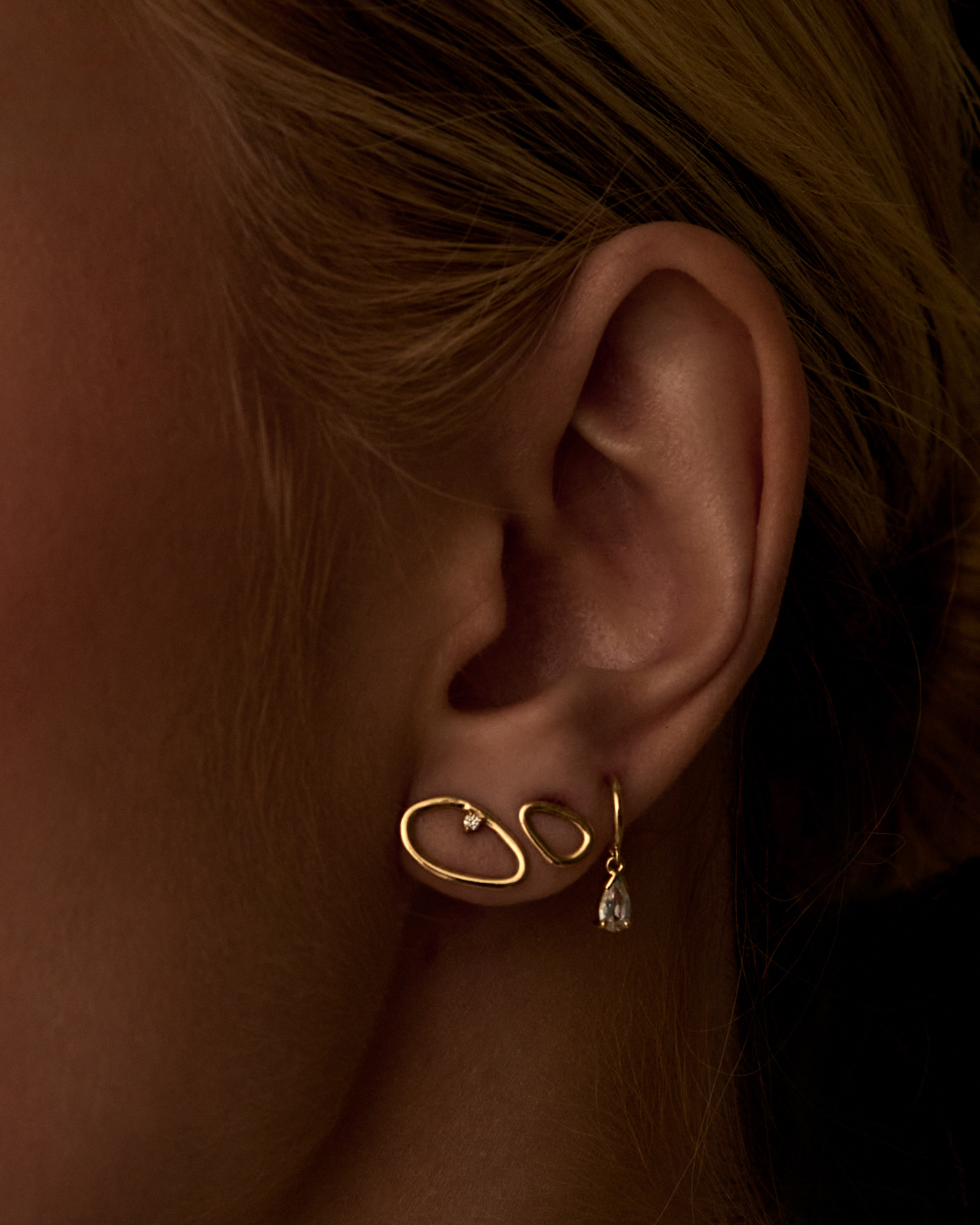 Brinco Cora Diamante Petit em Ouro 18K
